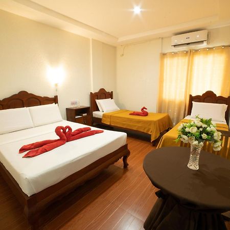 Casanas Suites Puerto Princesa Eksteriør bilde