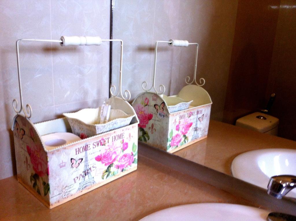 Casanas Suites Puerto Princesa Eksteriør bilde