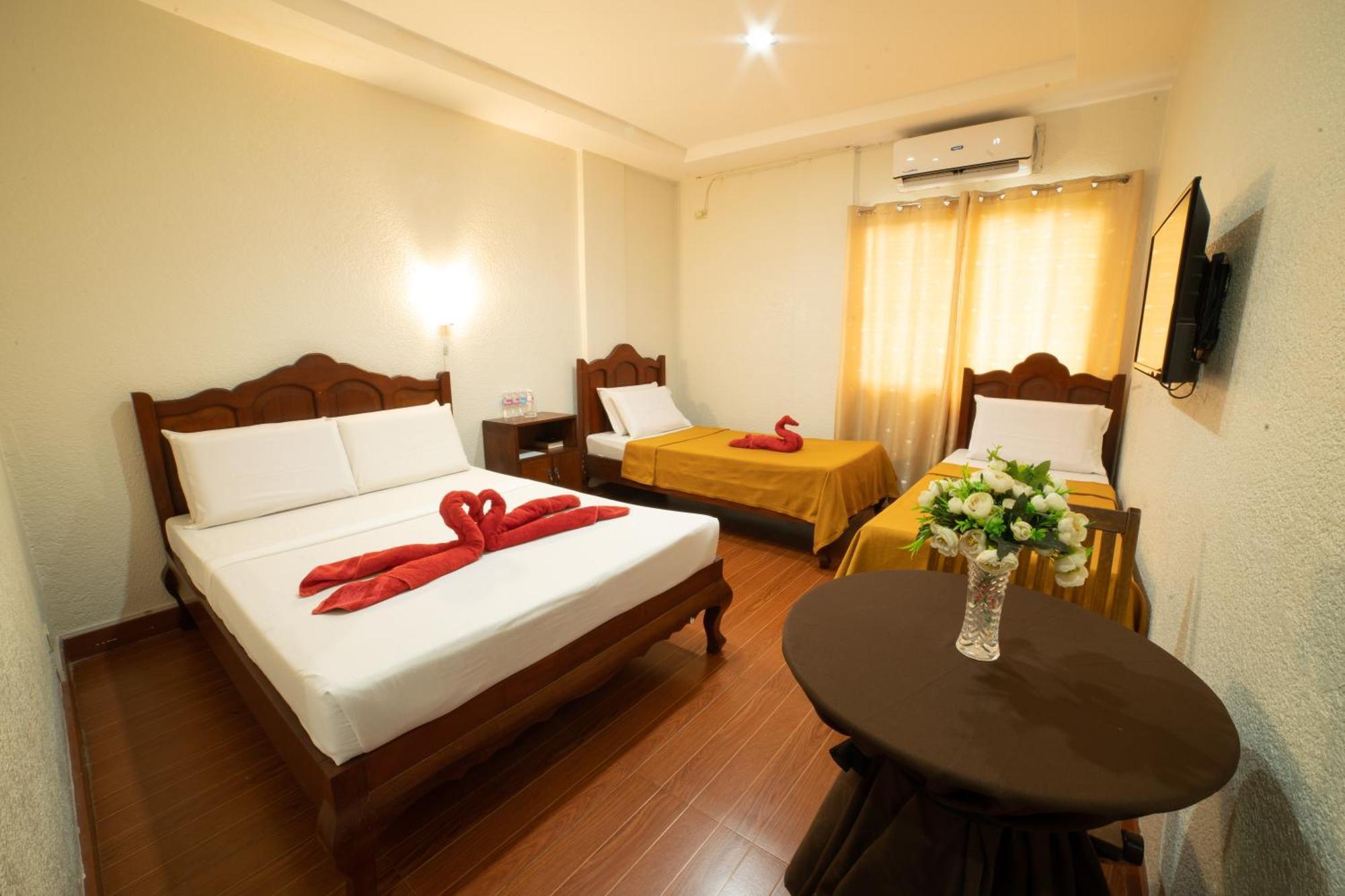 Casanas Suites Puerto Princesa Eksteriør bilde