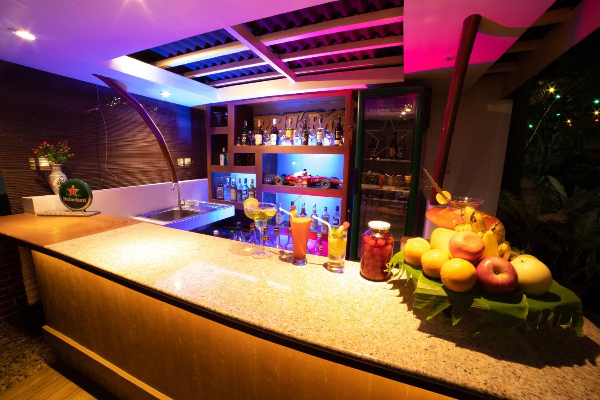 Casanas Suites Puerto Princesa Eksteriør bilde