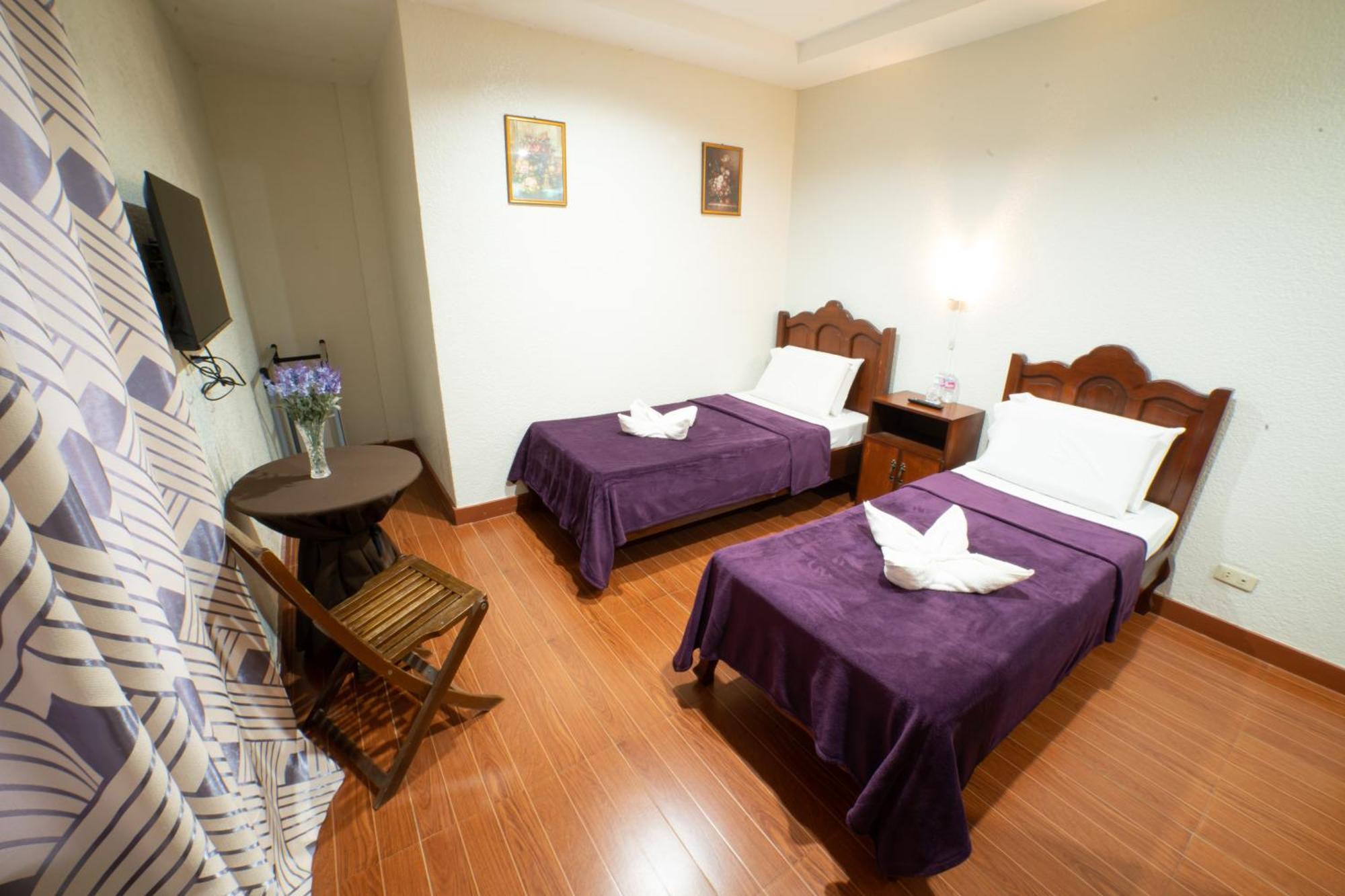 Casanas Suites Puerto Princesa Eksteriør bilde