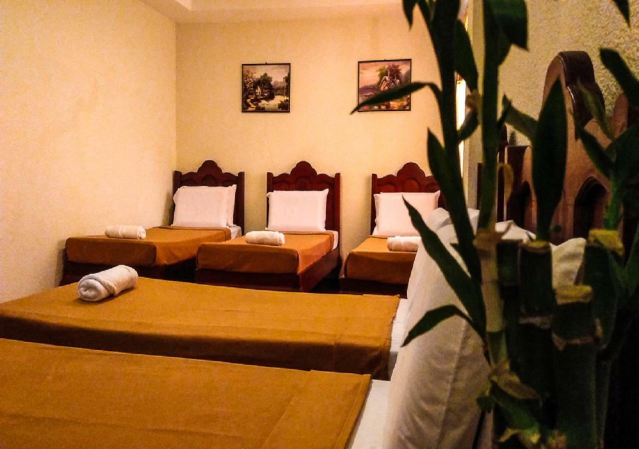 Casanas Suites Puerto Princesa Eksteriør bilde