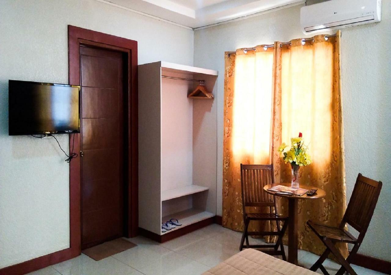 Casanas Suites Puerto Princesa Eksteriør bilde